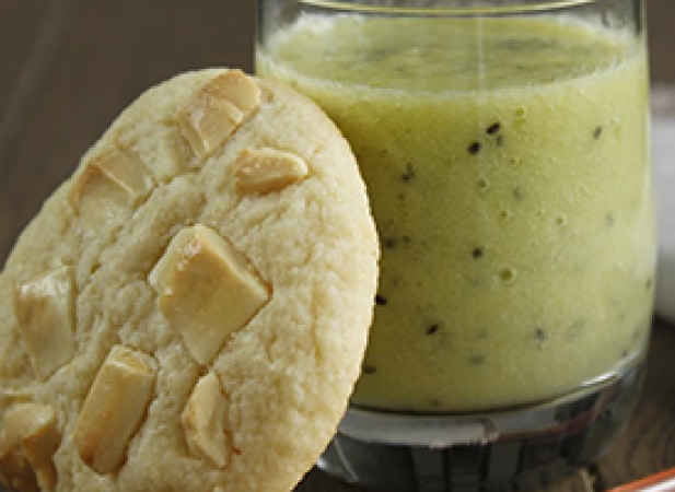 Cookies chocolat blanc et smoothie kiwi banane