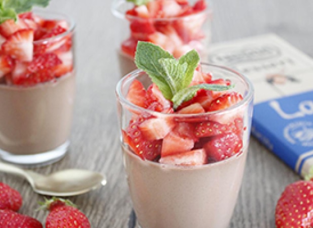 Panna cotta chocolat lait et fraises