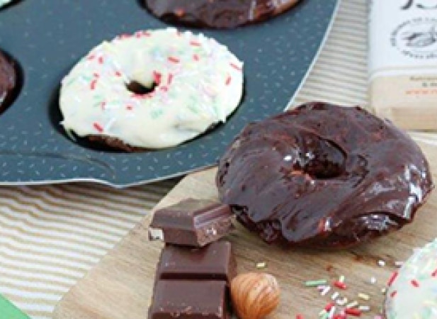 Donuts au chocolat glacés