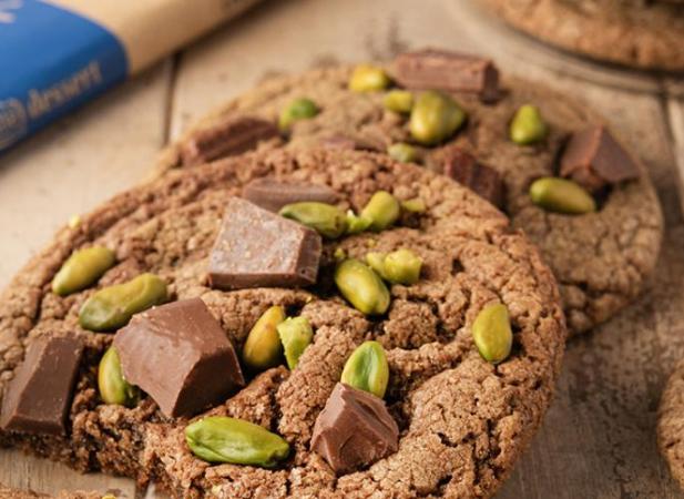 Cookies au chocolat lait et pistaches