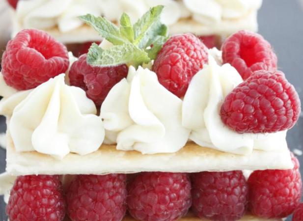 Mille-feuilles framboises chocolat blanc